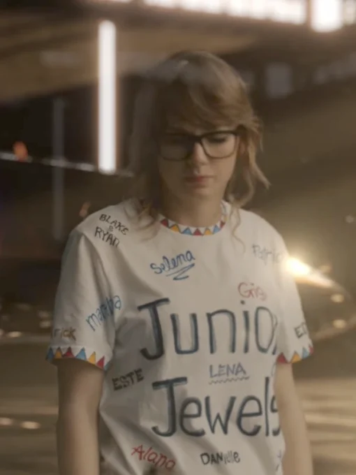 Taylor Swift Junior Jewels Pull over Shirt